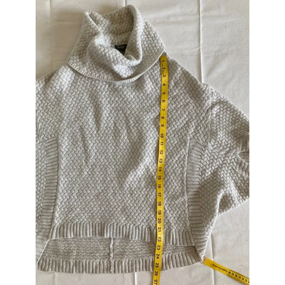 Neiman Marcus Cashmere Poncho Sweater Oatmeal Beige Basketweave Cowl Neck Large